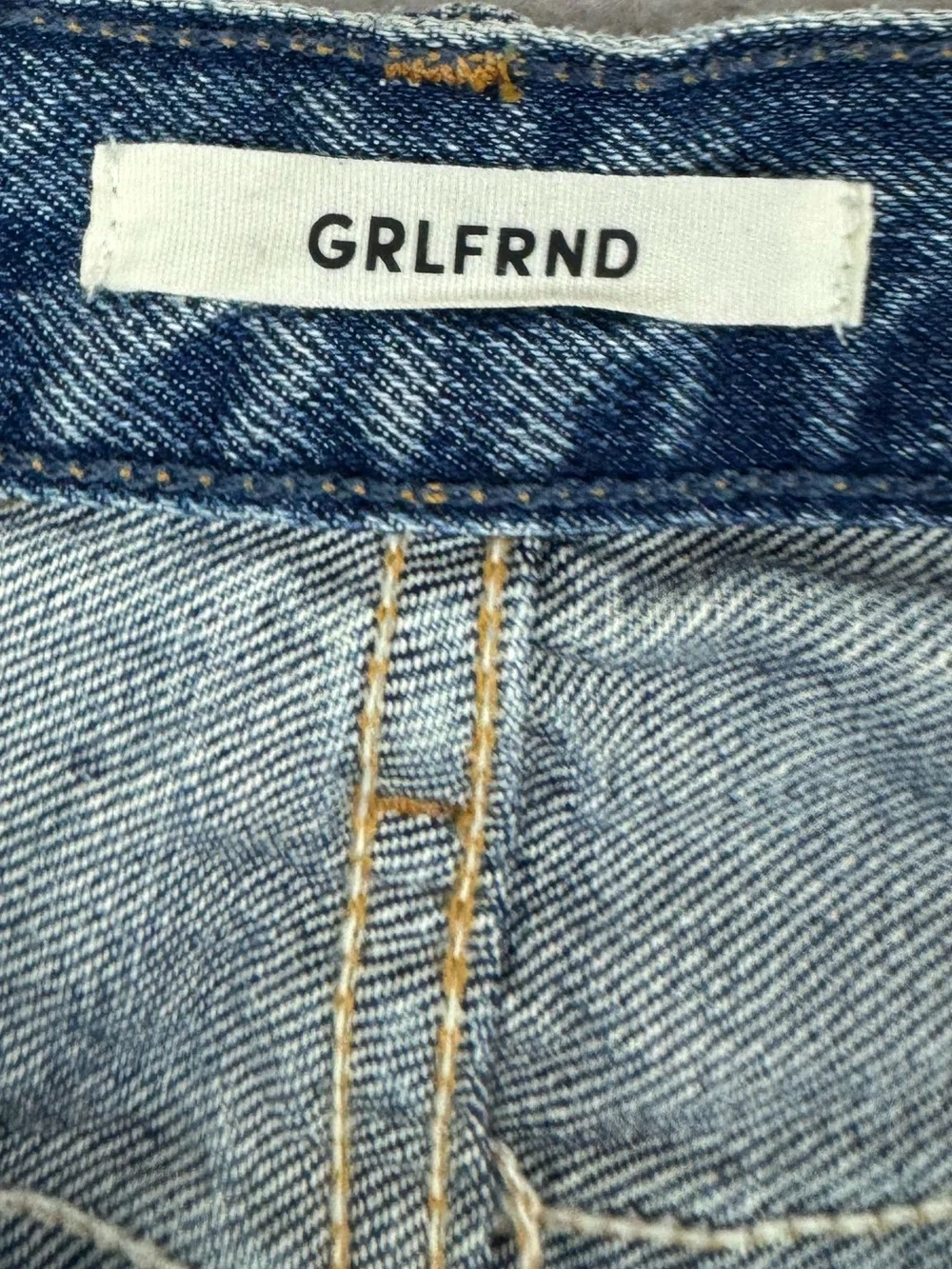 GRLFRND denim Beverly button fly distressed hem long shorts sz 29